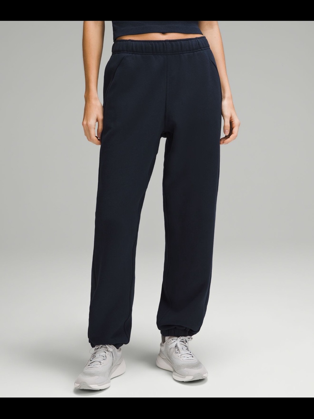 Worn Once! Lululemon Oversized Mid-Rise Scuba Jogger - True Navy, XS - Picture 2 of 14